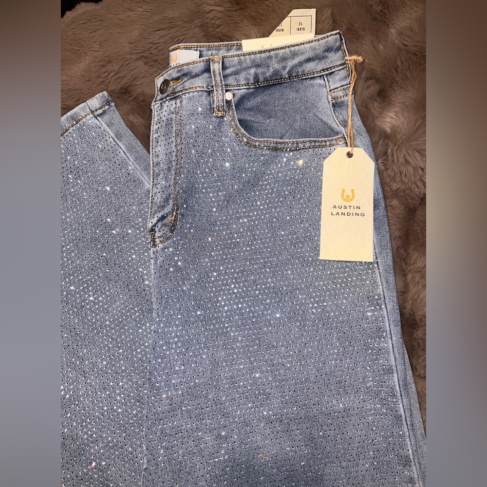 Austin Landing | Austin Landing Rhinestone High Rise Wide Leg Jeans | Size 13 💎